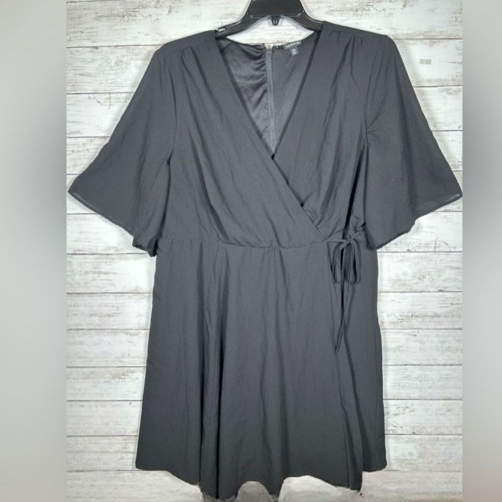 Torrid Faux Wrap Polyester Crepe Flutter Sleeve Lined Black Dress Sz 24
